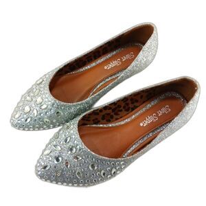 Silver Slippers Rhinestone Ballet Flats Womens/Girl Size 4 Silver. NWOT.........